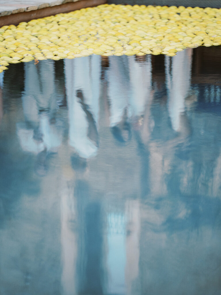 Reflections on the swimming pool at Molí de la Torre. Among the best wedding venues in Spain. 